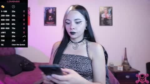  Emily Support me to have 100 likes plx online show from 30, 1, 2025