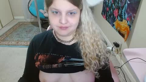 Snapshot of emilyshaze chatting on 13, 2, 2025 emily haze online show from 13, 2, 2025