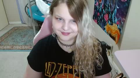 Snapshot of emilyshaze chatting on 20, 2, 2025 emily haze online show from 20, 2, 2025