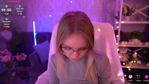  MY NAME IS Emily WELCOME EVERYONE I WILL BE HAPPY TO GIVE YOU WHAT YOU HAVE DREAMED OF FOR SO LONG online show from 18, 1, 2025
