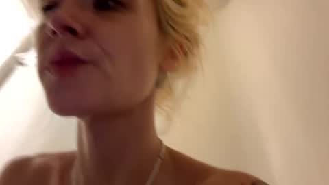 Snapshot of emilywarren296 chatting on 30, 9, 2025 emilywarren296 online show from 30, 9, 2025