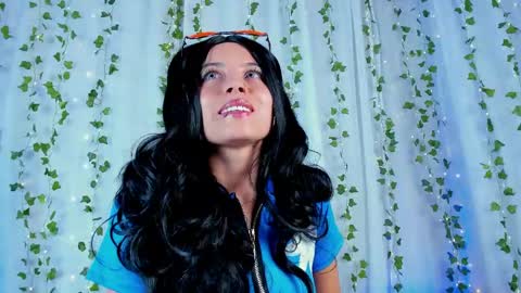 Snapshot of emilywithe_ chatting on 3, 5, 2026 online show from 3, 5, 2026