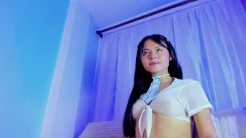 Snapshot of emilywithe_ chatting on 18, 6, 2026 online show from 18, 6, 2026