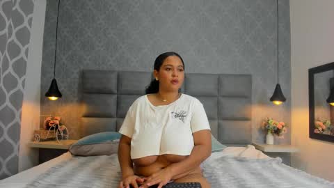 emilyy_r online show from 13, 11, 2025