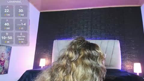 Snapshot of emilyy_sexy01 chatting on 31, 1, 2025 emilyy_sexy01 online show from 31, 1, 2025
