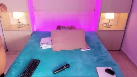 Emily online show from 28, 3, 2026