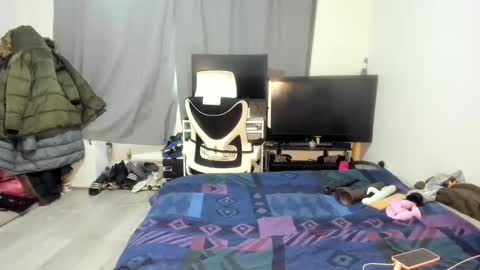 Snapshot of emliyjamesmjb chatting on 8, 2, 2025 emliyjamesmjb online show from 8, 2, 2025