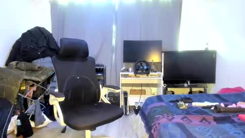 Snapshot of emliyjamesmjb chatting on 18, 2, 2025 emliyjamesmjb online show from 18, 2, 2025