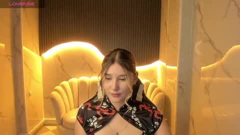 Emma online show from 9, 10, 2025