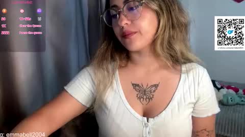 Snapshot of emma__bell_ chatting on 3, 2, 2026 Emma Is here online show from 3, 2, 2026