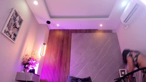 emma__rose1 online show from 25, 9, 2025