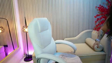 Snapshot of emma__walkerr_ chatting on 19, 9, 2025 emma__walkerr_ online show from 19, 9, 2025