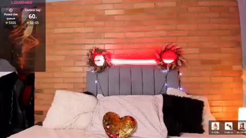 Hey Im EmmaHelp me reach 100 likes online show from 6, 7, 2026