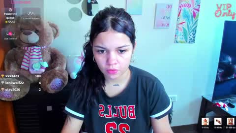 Snapshot of emma_boo_ chatting on 31, 5, 2026 emma_boo_ online show from 31, 5, 2026