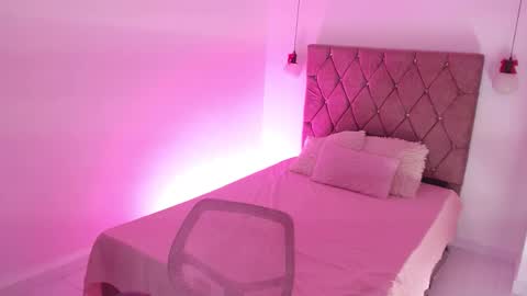 Snapshot of emma_carter2 chatting on 14, 2, 2026 E M M A online show from 14, 2, 2026