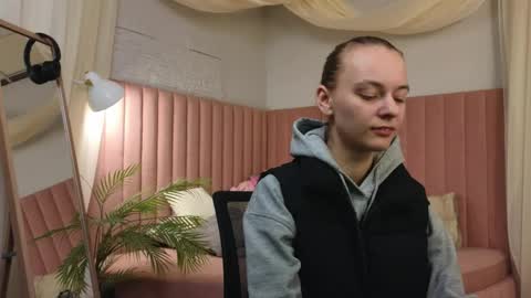 emma_chaser online show from 21, 4, 2026