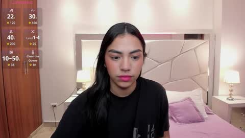 Snapshot of emma_connor1 chatting on 8, 11, 2025 Emma online show from 8, 11, 2025