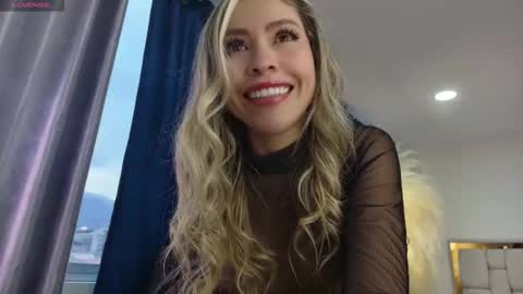 emma coronel online show from 10, 10, 2025