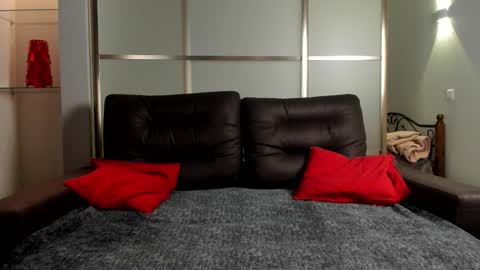 Emma online show from 16, 12, 2025