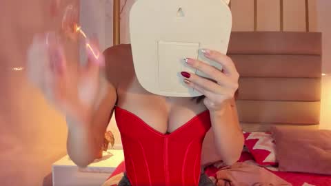 emma_jhoons online show from 3, 12, 2025