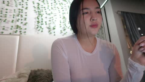 emma_johnson_ online show from 29, 10, 2025