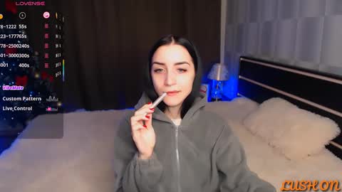 Snapshot of emma_jordan chatting on 28, 1, 2025 Emma online show from 28, 1, 2025