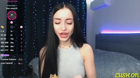 Snapshot of emma_jordan chatting on 17, 2, 2025 Emma online show from 17, 2, 2025