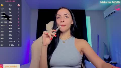 Snapshot of emma_jordan chatting on 24, 9, 2025 Emma online show from 24, 9, 2025