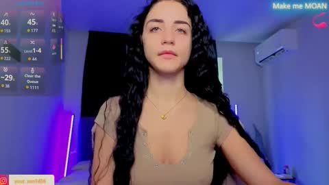 Snapshot of emma_jordan chatting on 13, 10, 2025 Emma online show from 13, 10, 2025