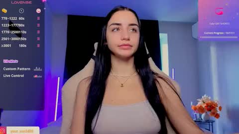 Snapshot of emma_jordan chatting on 15, 11, 2025 Emma online show from 15, 11, 2025