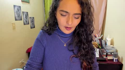 Snapshot of emma_luxy chatting on 20, 12, 2024  emma luxy online show from 20, 12, 2024