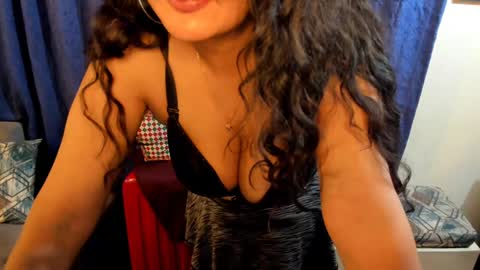 Snapshot of emma_luxy chatting on 5, 2, 2025  emma luxy online show from 5, 2, 2025