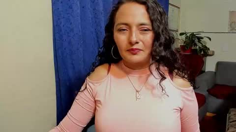 Snapshot of emma_luxy chatting on 28, 9, 2025  emma luxy online show from 28, 9, 2025