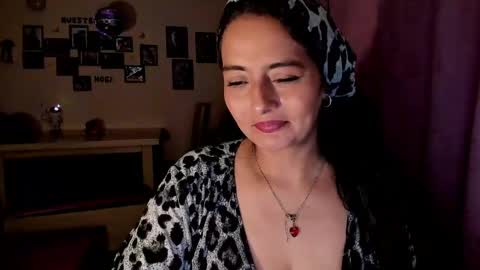  emma luxy online show from 6, 4, 2026
