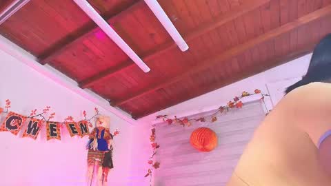 Snapshot of emma_madison_ chatting on 24, 10, 2025 emma online show from 24, 10, 2025