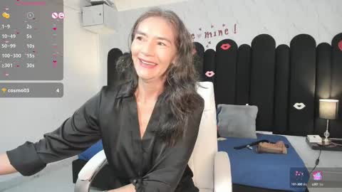 Snapshot of emma_mendoza chatting on 5, 3, 2025 Emma online show from 5, 3, 2025