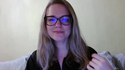 emma_misty_ online show from 20, 10, 2025