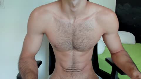 Snapshot of emma_muscle_ chatting on 1, 2, 2025 emma online show from 1, 2, 2025