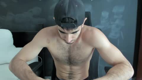 Snapshot of emma_muscle_ chatting on 22, 2, 2025 emma online show from 22, 2, 2025