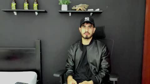 Snapshot of emma_muscle_ chatting on 20, 10, 2025 emma online show from 20, 10, 2025