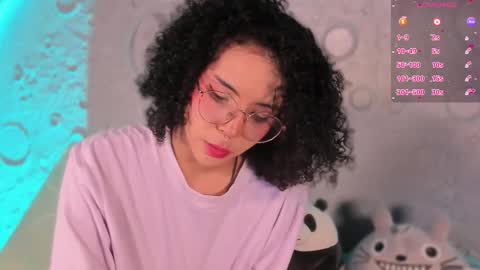     online show from 28, 10, 2025