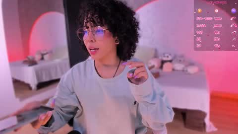     online show from 1, 12, 2025