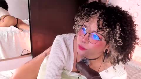     online show from 22, 3, 2026