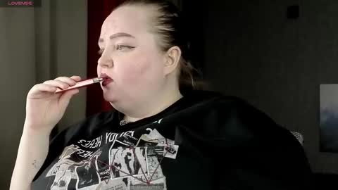 Snapshot of emma_razoom chatting on 29, 11, 2025 Emma Razumovskaya online show from 29, 11, 2025