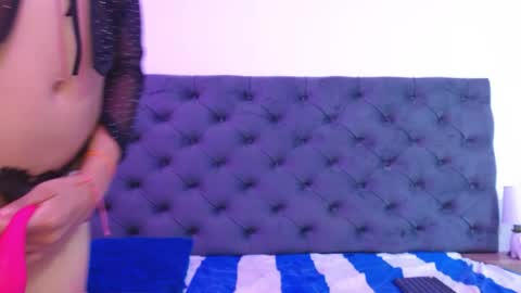 Snapshot of emma_swet1 chatting on 14, 4, 2026 Emma... online show from 14, 4, 2026