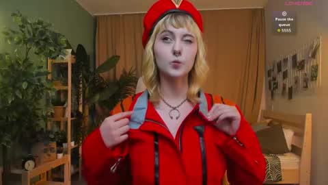 Snapshot of emma_thomps chatting on 6, 5, 2026 Rose online show from 6, 5, 2026
