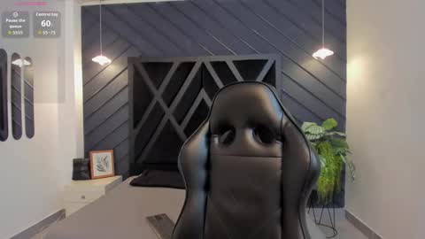 Snapshot of emmaa_white_ chatting on 11, 1, 2026 EMMA online show from 11, 1, 2026