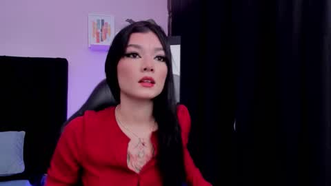 Emma  online show from 25, 11, 2025