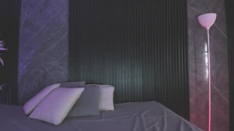 emmaclark_1 online show from 25, 2, 2026