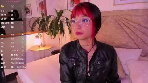 Snapshot of emmaduff_ chatting on 27, 6, 2026 online show from 27, 6, 2026